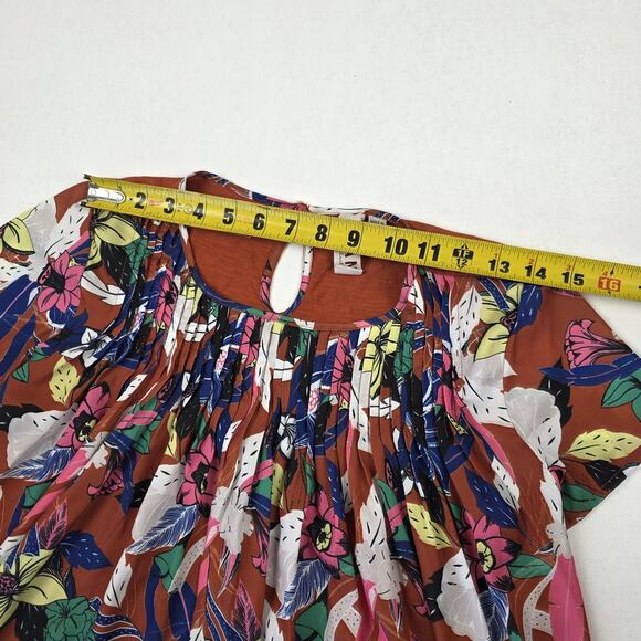 Dolan Left Coast Anthropologie Pleated Floral Top Terra Cotta Short Sleeve XS - Picture 7 of 10